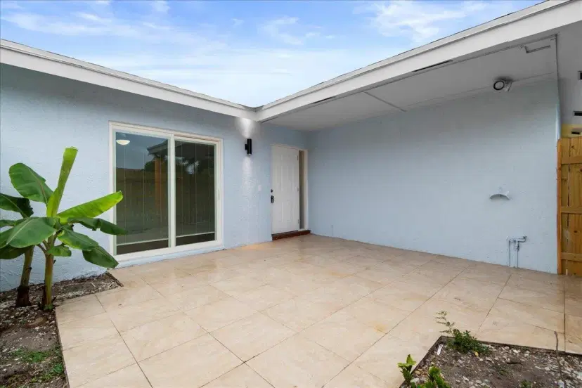 Picture of 8647 Crater Terrace, Riviera Beach FL 33403