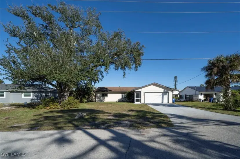 Picture of 6080 Park Rd, Fort Myers FL 33908