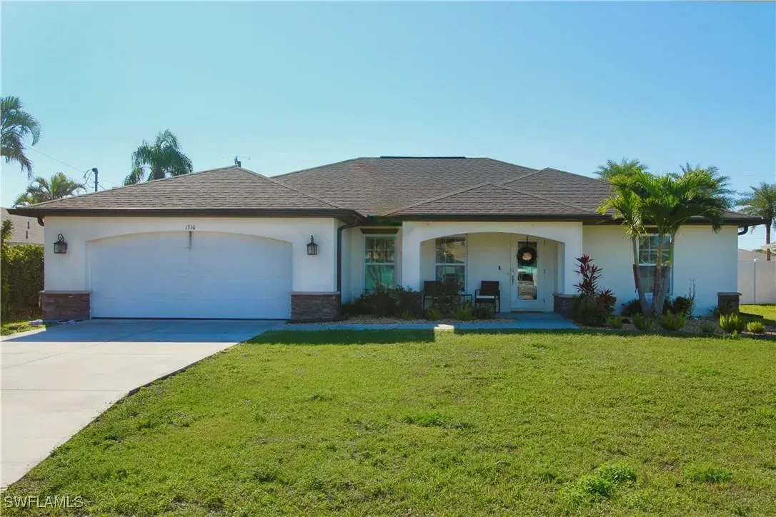 Picture of 1310 SE 37Th Ter, Cape Coral, FL 33904