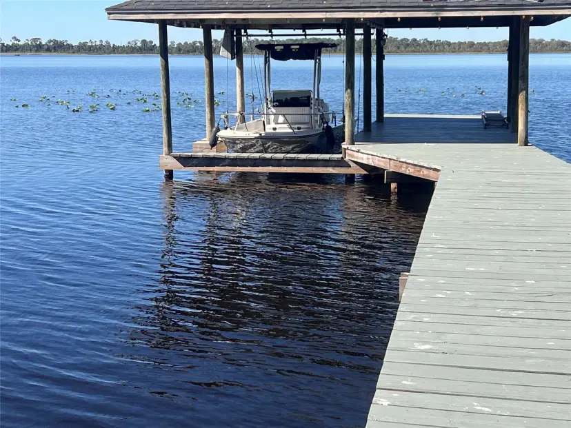 Picture of 219 Lake Josephine Shores Rd, Sebring FL 33875