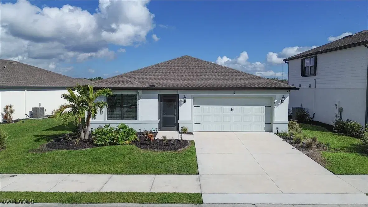 Picture of 10811 Firebush Cir, North Fort Myers, FL 33917