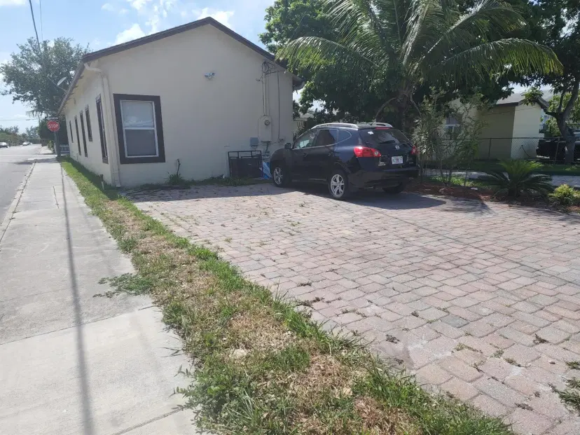 Picture of 332 S E Street, Lake Worth Beach FL 33460