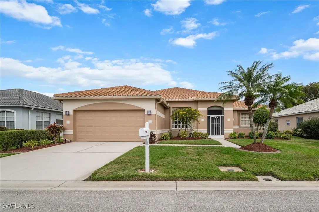 Picture of 11014 Lakeland Cir, Fort Myers, FL 33913