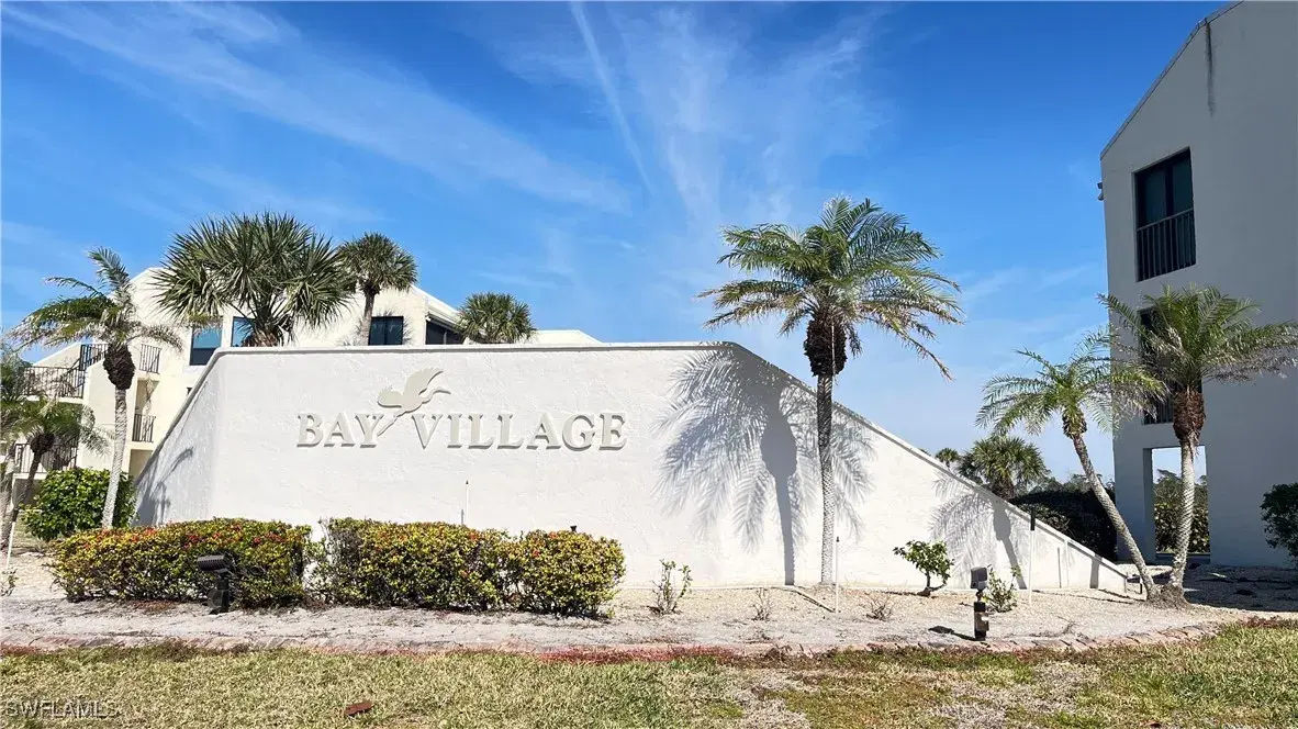 Picture of 21420 Bay Village Dr 214, Fort Myers Beach, FL 33931