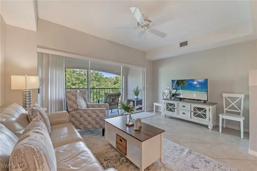 Picture of 992 Woodshire Ln D309, Naples FL 34105