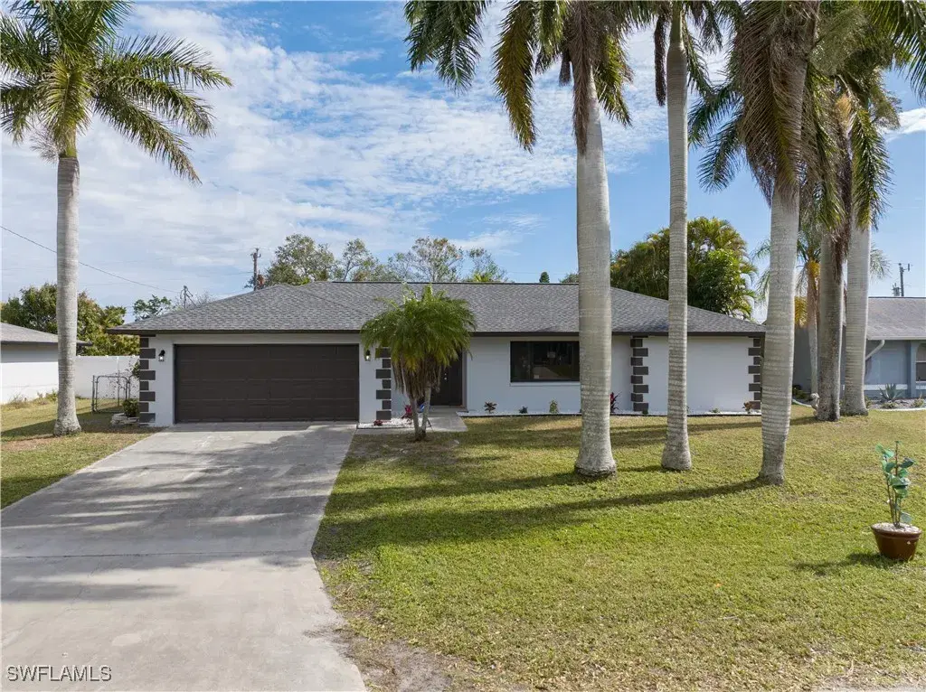 Picture of 709 SE 10Th Pl, Cape Coral, FL 33990