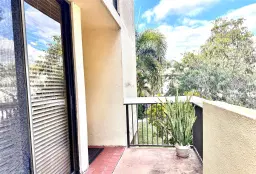 Picture of 2961 SW 87Th Ave 314, Davie, FL 33328