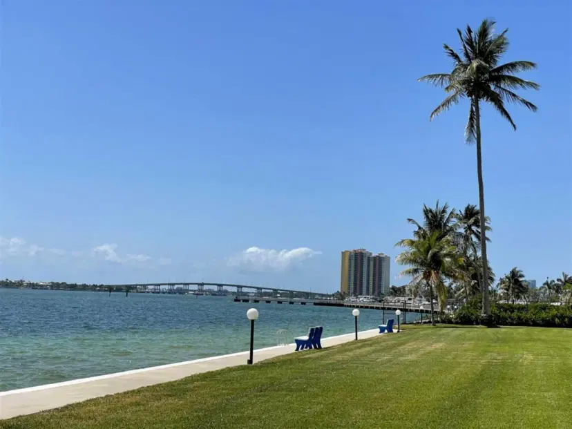 Picture of 401 Lake Shore Drive 301, Lake Park FL 33403