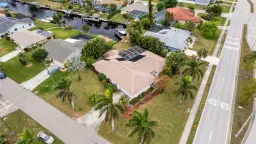 Picture of 4047 Country Club Blvd, Cape Coral, FL 33904