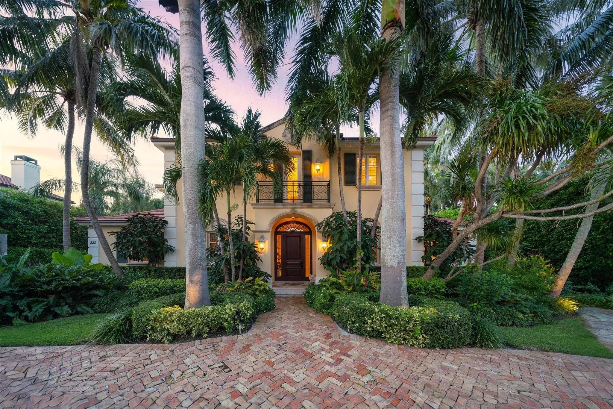 Picture of 223 Coral Lane, Palm Beach, FL 33480