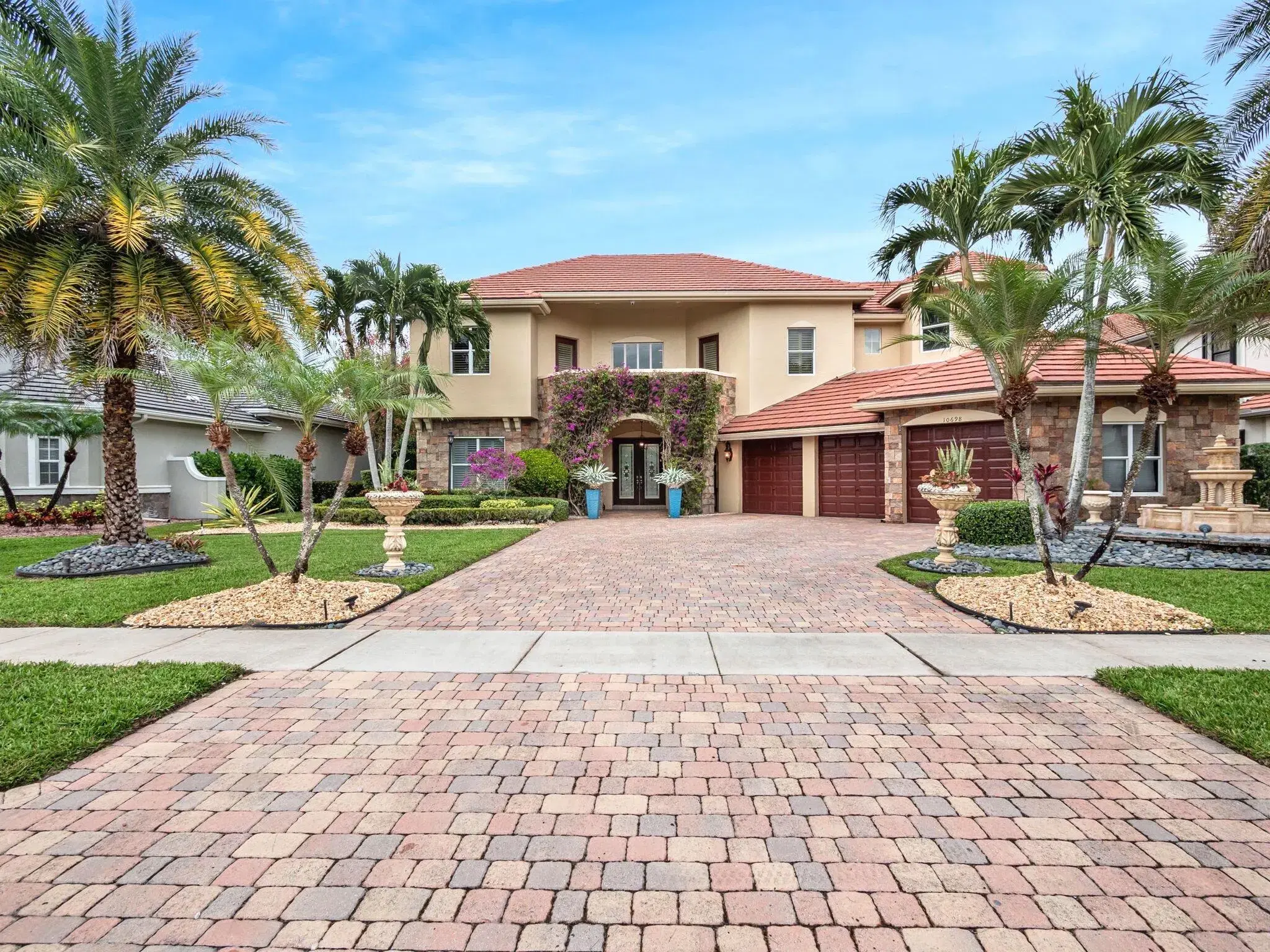 Picture of 10698 Versailles Boulevard, Wellington, FL 33449