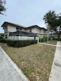 Picture of 33 Clinton Court D, Royal Palm Beach, FL 33411