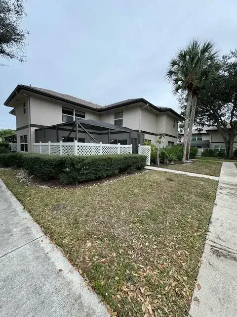 Picture of 33 Clinton Court D, Royal Palm Beach FL 33411