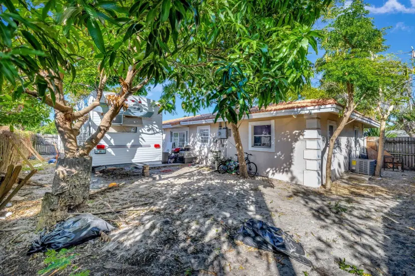 Picture of 110 NE 17Th Ct, Pompano Beach FL 33060