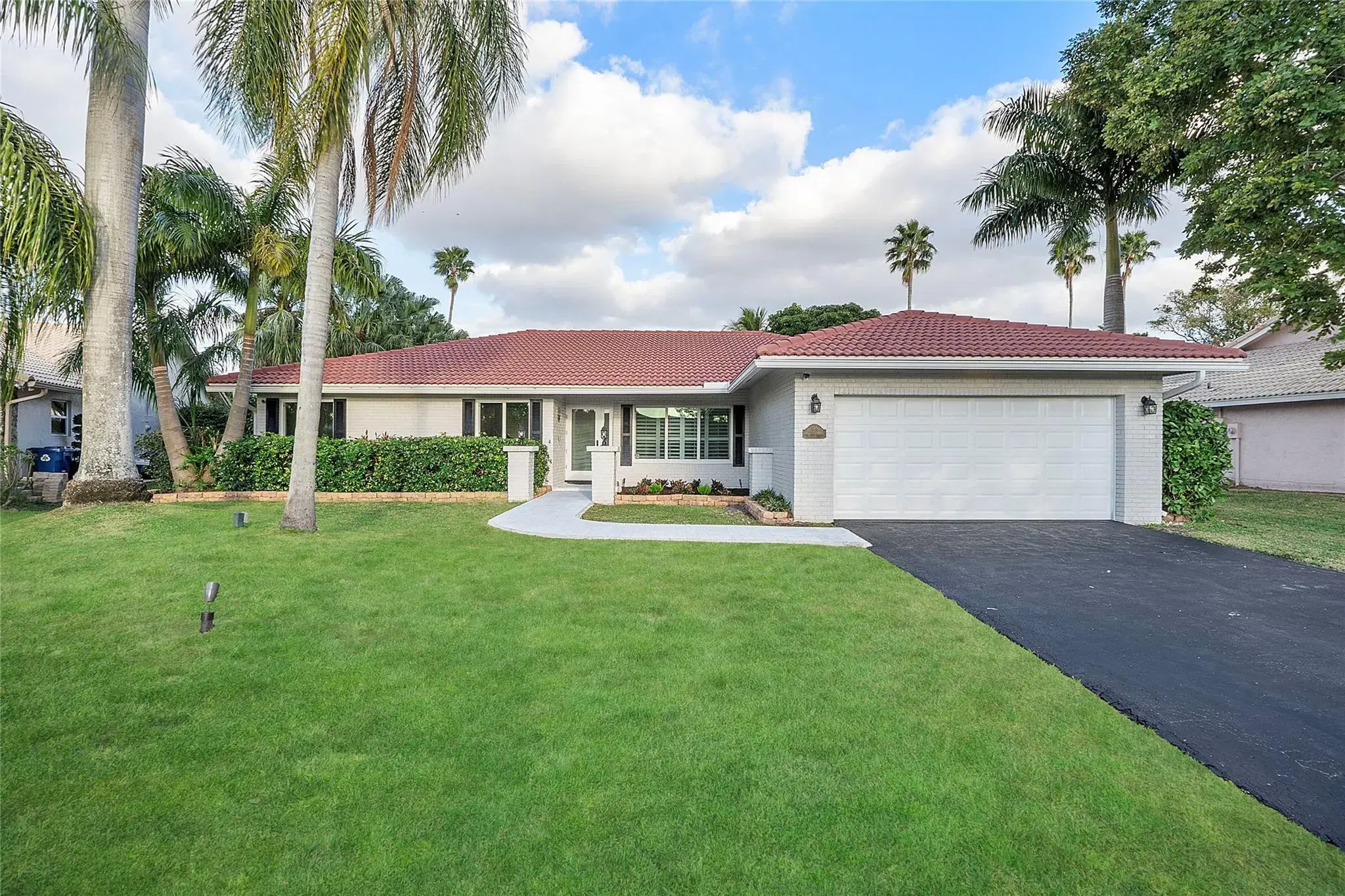 Picture of 1811 NW 110 Terrace, Coral Springs, FL 33071