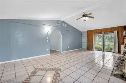 Picture of 617 Glenn Ave, Lehigh Acres, FL 33972