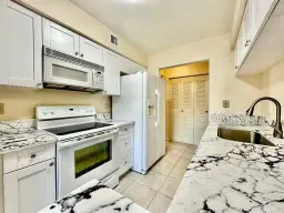 Picture of 9833 Westview Dr 818, Coral Springs, FL 33076