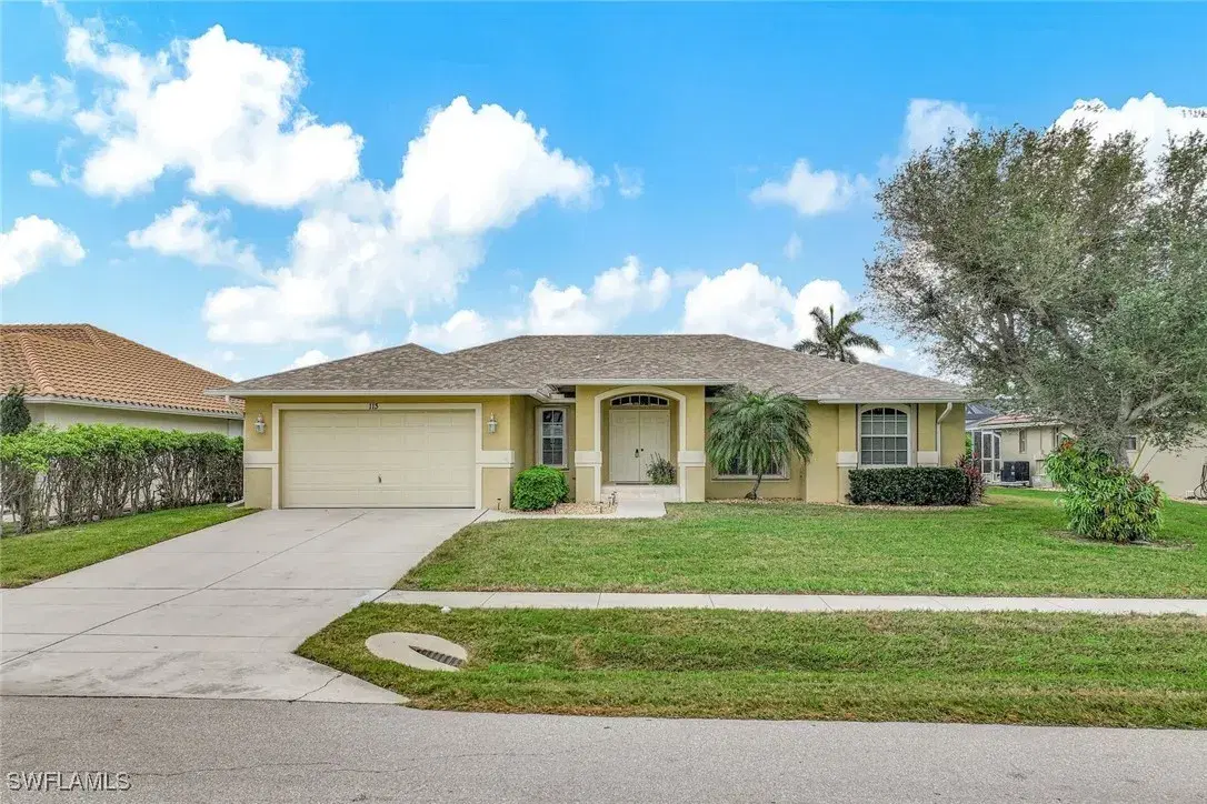 Picture of 113 Balfour Dr, Marco Island, FL 34145