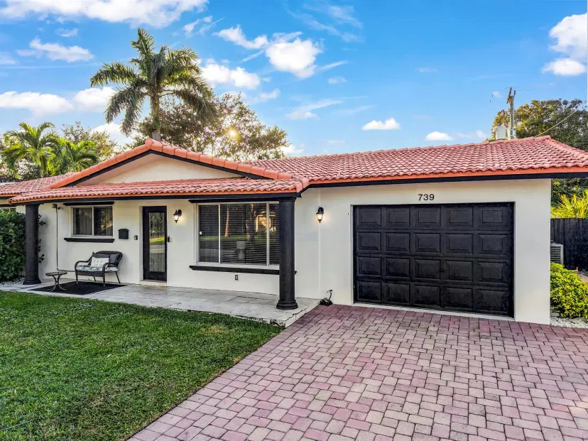 Picture of 739 SE 9Th Avenue, Deerfield Beach FL 33441