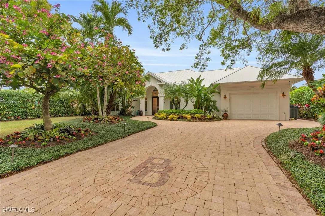 Picture of 441 2Nd Ave N, Naples, FL 34102