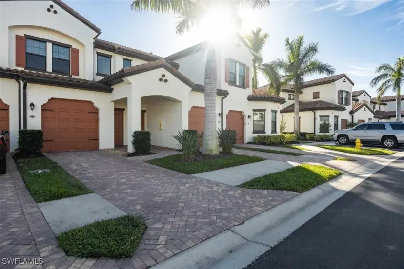 Picture of 15148 Palmer Lake Cir 202, Naples FL 34109