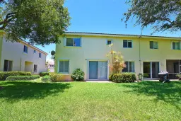 Picture of 3021 N Evergreen Circle, Boynton Beach, FL 33426