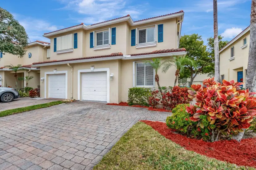 Picture of 3021 N Evergreen Circle, Boynton Beach FL 33426