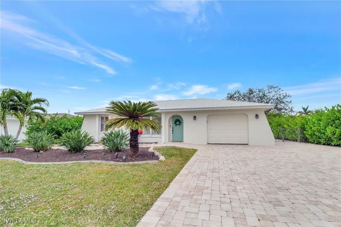 Picture of 3652 Bailes St, Bonita Springs, FL 34134