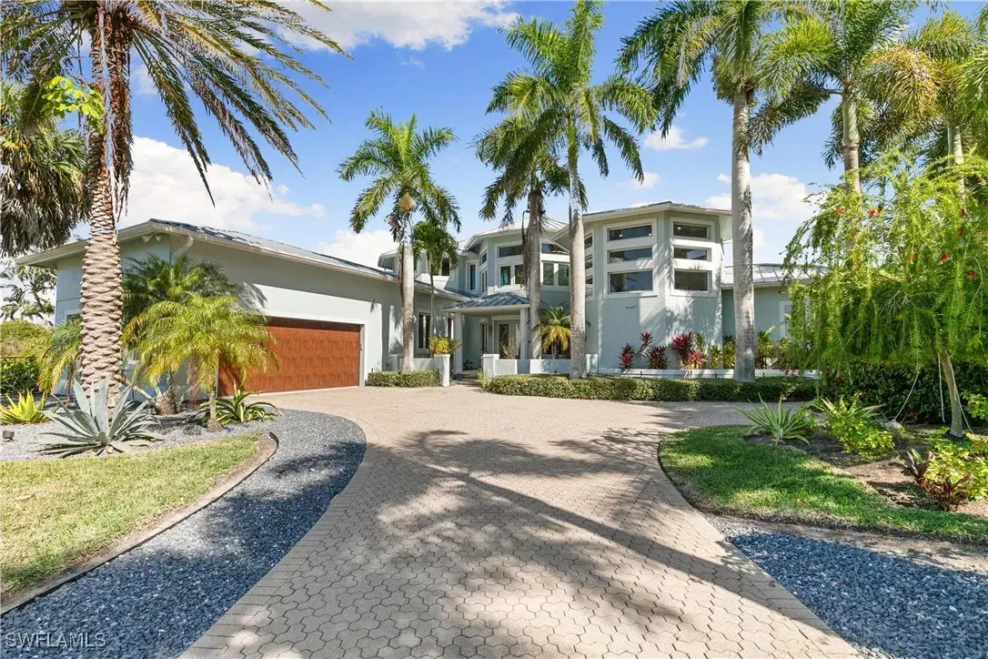 Picture of 831 Caxambas Dr, Marco Island, FL 34145