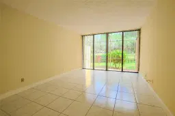 Picture of 1341 E Golfview Dr 1341, Pembroke Pines, FL 33026