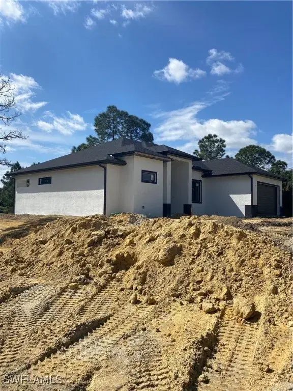 Picture of 2025 Jackson Ave W, Alva FL 33920