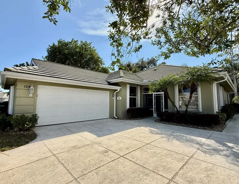 Picture of 124 NW Bentley Circle, Saint Lucie West FL 34986