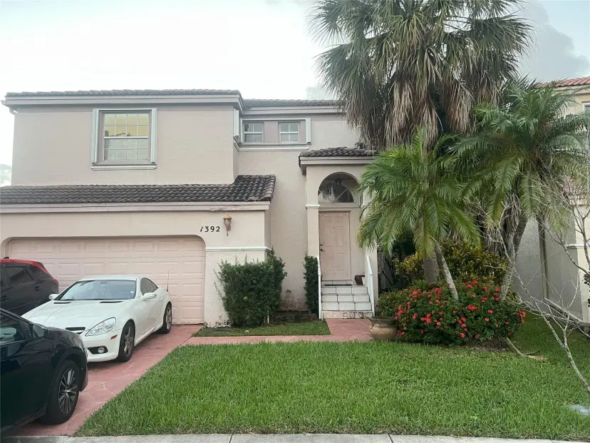 Picture of 1392 NW 159Th Ln, Pembroke Pines FL 33028