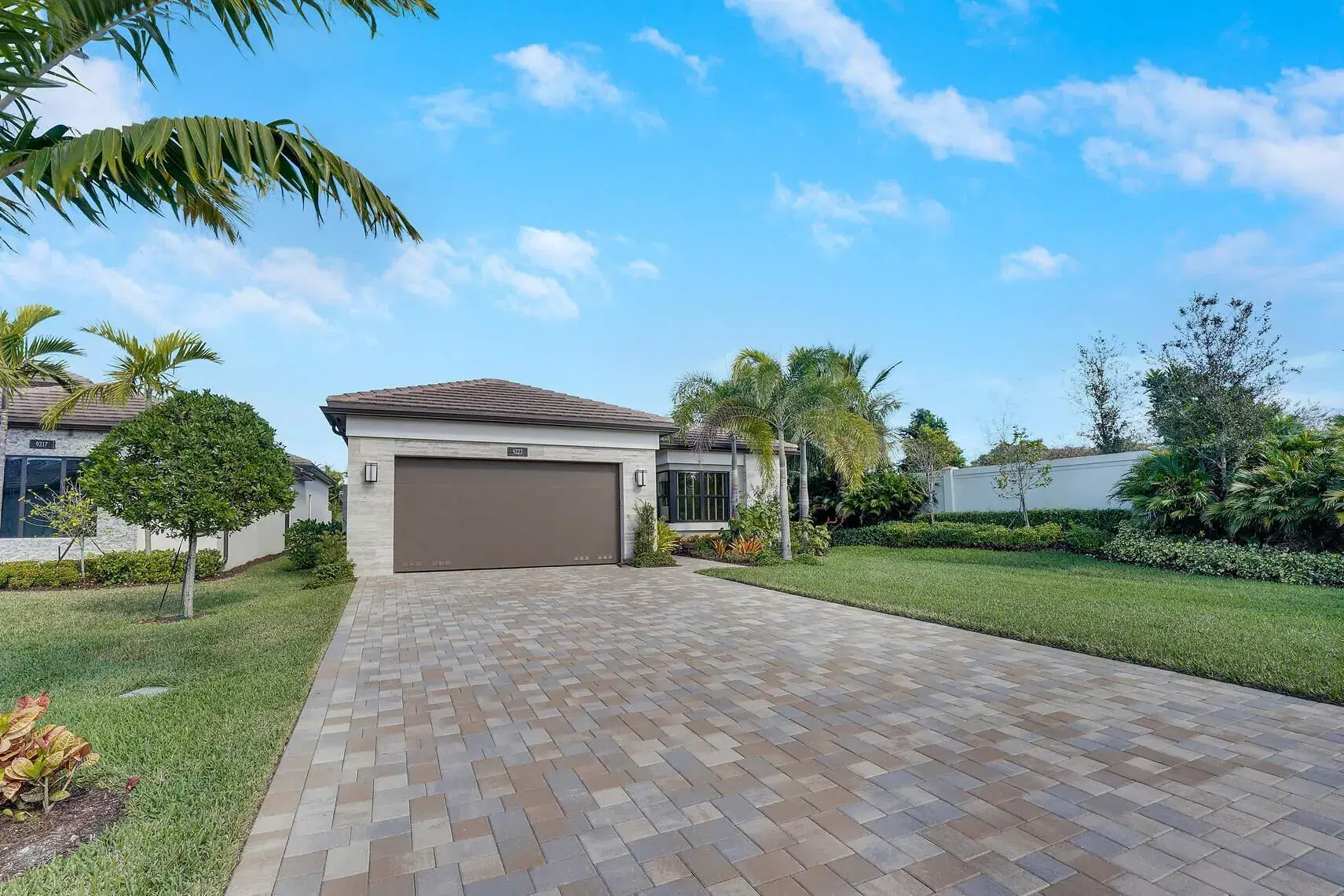 Picture of 9223 Mountain Pine Grove, Boynton Beach, FL 33473