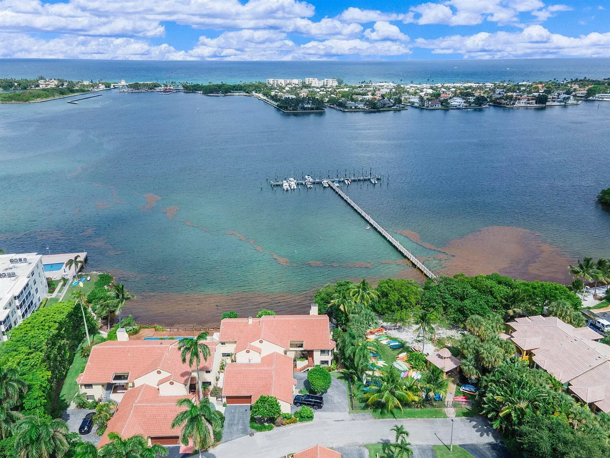 Picture of 19 Via Lago, Boynton Beach, FL 33435