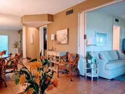 Picture of 2724 Garden Drive S 108, Palm Springs, FL 33461