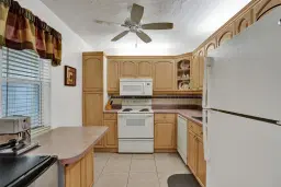 Picture of 2831 Somerset Dr 414, Lauderdale Lakes, FL 33311