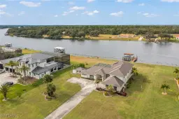 Picture of 5276 River Blossom Ln, Fort Denaud, FL 33935