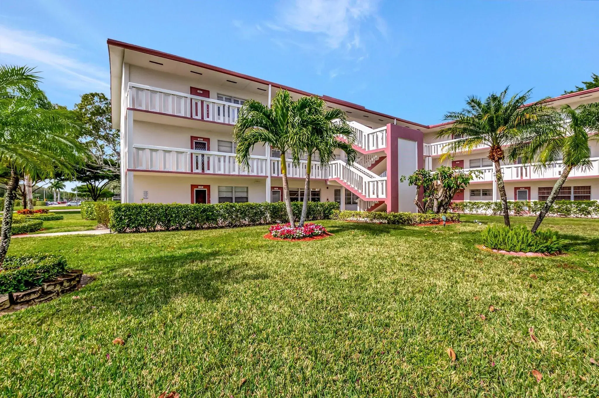 Picture of 393 Fanshaw J 393, Boca Raton, FL 33434