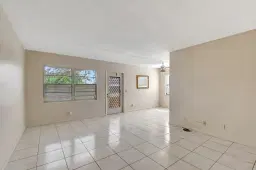 Picture of 393 Fanshaw J 393, Boca Raton, FL 33434