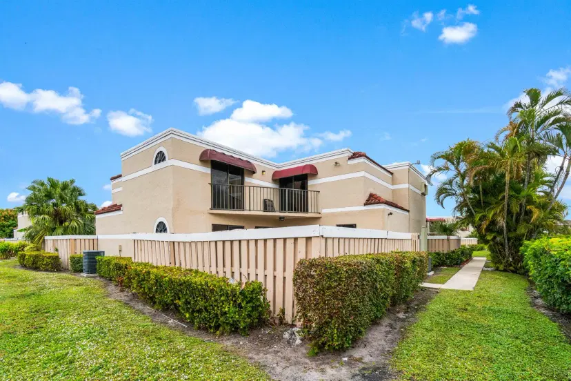 Picture of 3660 Village Drive B, Delray Beach FL 33445