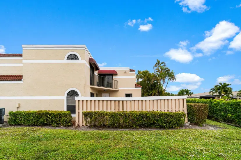 Picture of 3660 Village Drive B, Delray Beach FL 33445