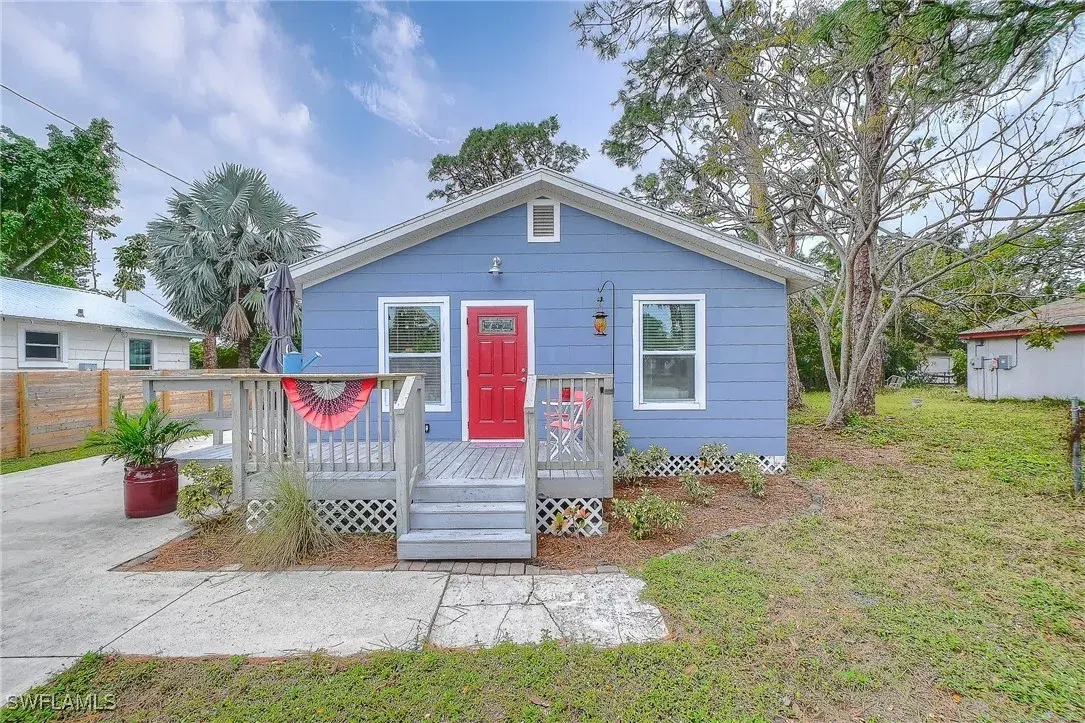 Picture of 1868 Oakley Ave, Fort Myers, FL 33901