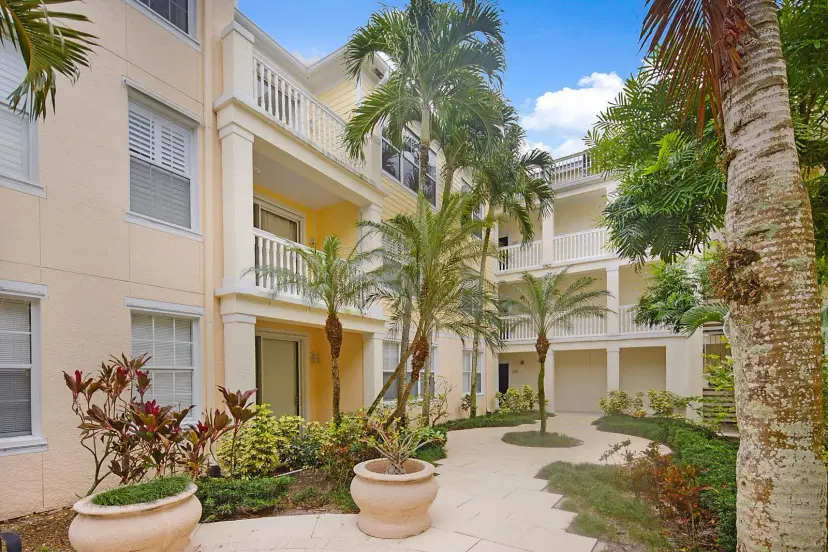 Picture of 225 Murcia Drive 313, Jupiter FL 33458