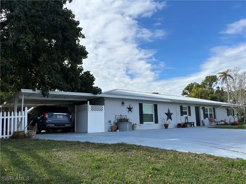 Picture of 16090 Old Olga Rd, Alva, FL 33920