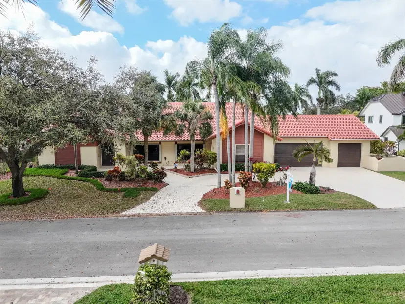 Picture of 5122 NW 83Rd Ln, Coral Springs FL 33067