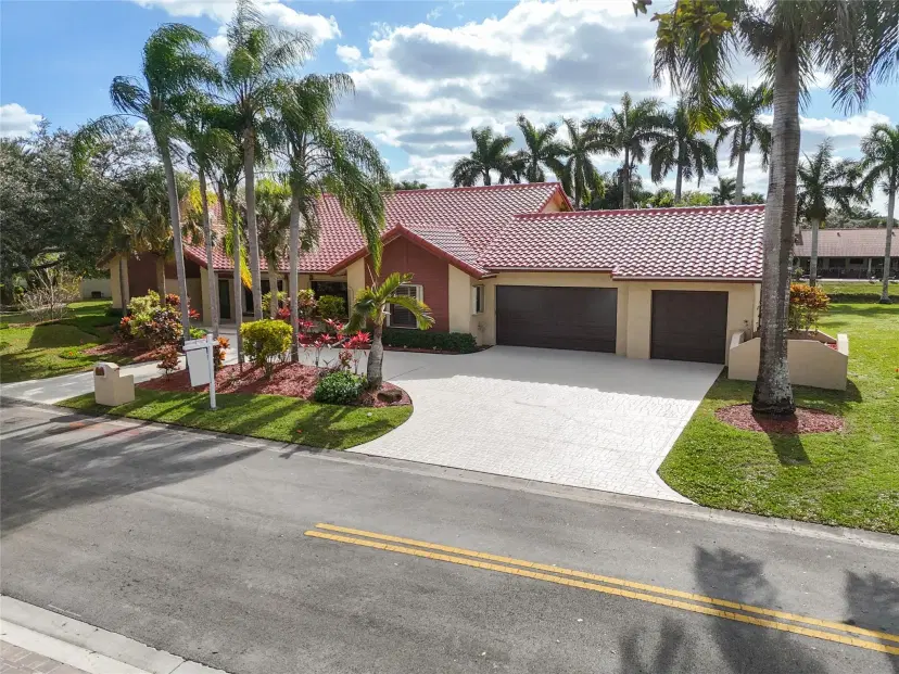 Picture of 5122 NW 83Rd Ln, Coral Springs FL 33067