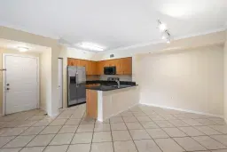 Picture of 6492 Emerald Dunes Dr 208, West Palm Beach, FL 33411