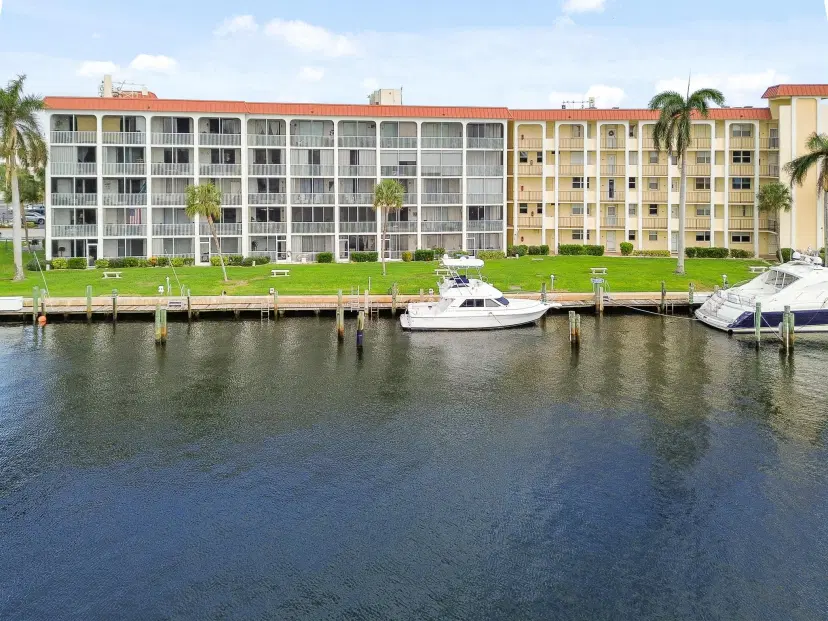 Picture of 100 Paradise Harbour Boulevard 310, North Palm Beach FL 33408