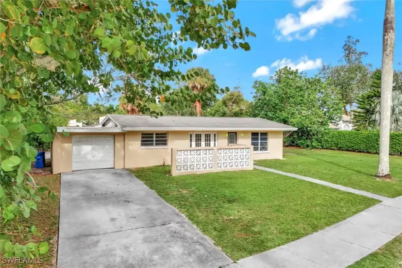 Picture of 1345 Rio Vista Ave, Fort Myers FL 33901